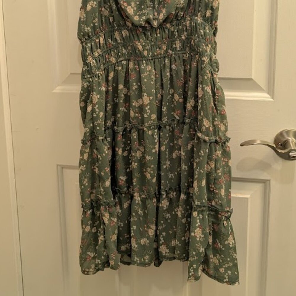Trixxi | Green Floral Smocked Fit & Flare Mini Dress | Size M - Picture 6 of 7